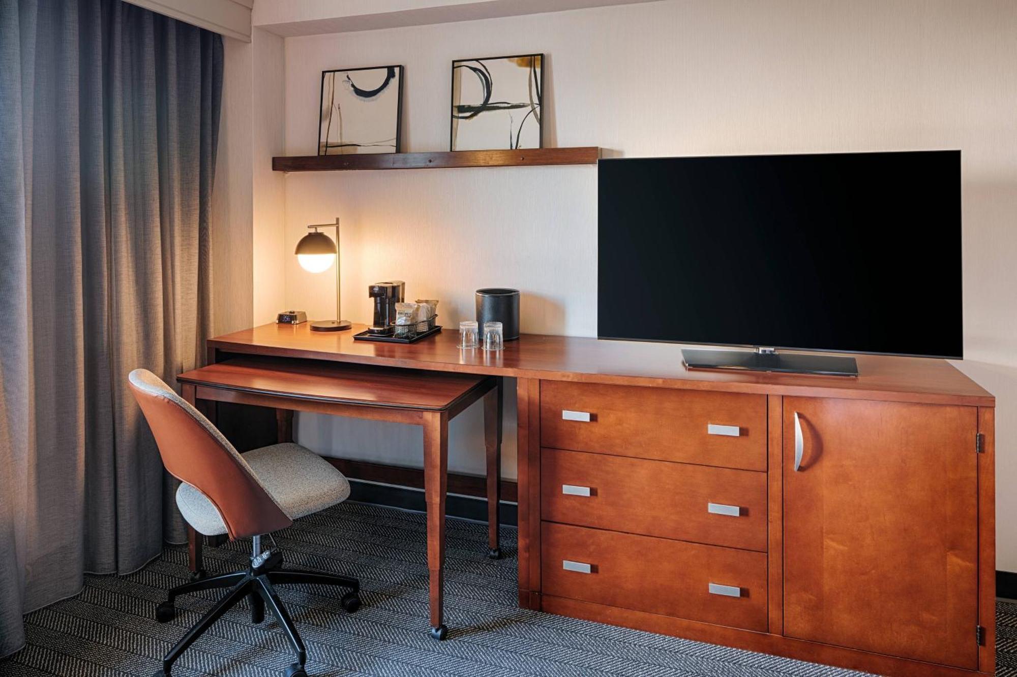 Hotel Courtyard By Marriott Springfield Downtown Exteriér fotografie